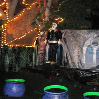 Boney Island - Maesto Maxilla: your host for the water/music show! - Performing Arts Near Me - Los Angeles, California Boney Island - Maesto Maxilla: your host for the water/music show! - Performing Arts Near Me - Los Angeles, California