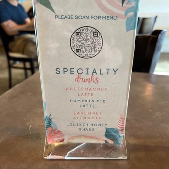 Moena Café - Cafes Near Me - Honolulu, Hawaii