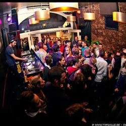 Café AperO - Funky House with Raoul Lambert!