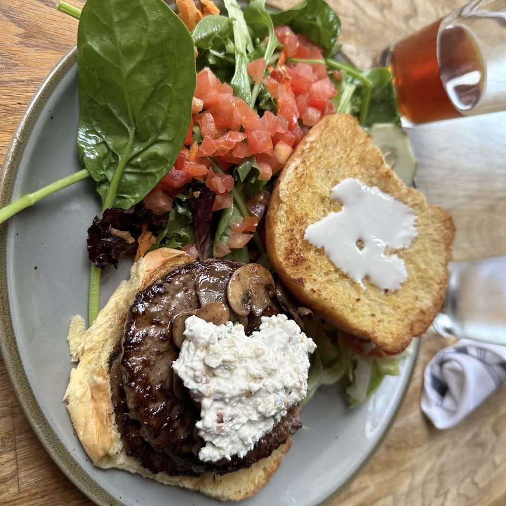 Publik Draft House Swash Burger Publik Draft House Swash Burger