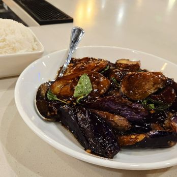 Chef Burma - Burmese Near Me - Sacramento, California Chef Burma - Burmese Near Me - Sacramento, California