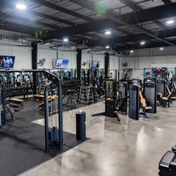 Kilauea Phys Ed - Every inch of our 5,500 sq. ft. space has been thoughtfully designed to provide areas for cardio, strength, and functional fitness.