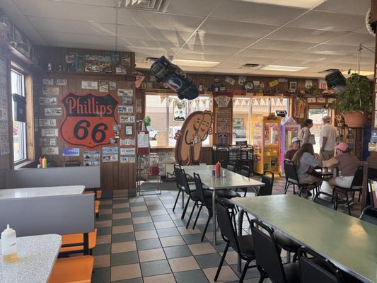 Cozy Dog Drive In by null