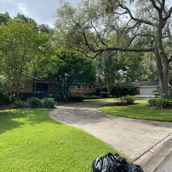 N-Season Lawn Maintenance & Landscaping