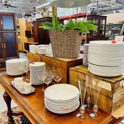 Housatonic Habitat for Humanity ReStore - Plates, glasses, baskets