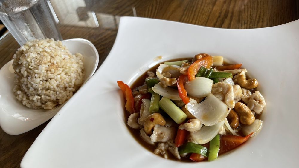 Thai House Restaurant, Palatine Roadtrippers