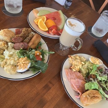 Moonshine Grill - Brunch buffet and latte - Southern Near Me - Austin, Texas