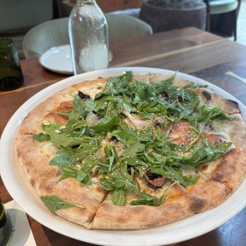 Sixty Vines - Las Olas - Fig & Prosciutto Pizza - Wine Bars Near Me - Fort Lauderdale, Florida