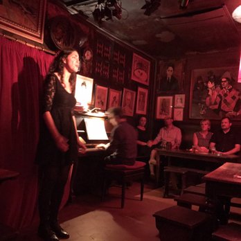 Au Lapin Agile - Cabaret Near Me - Paris, 75