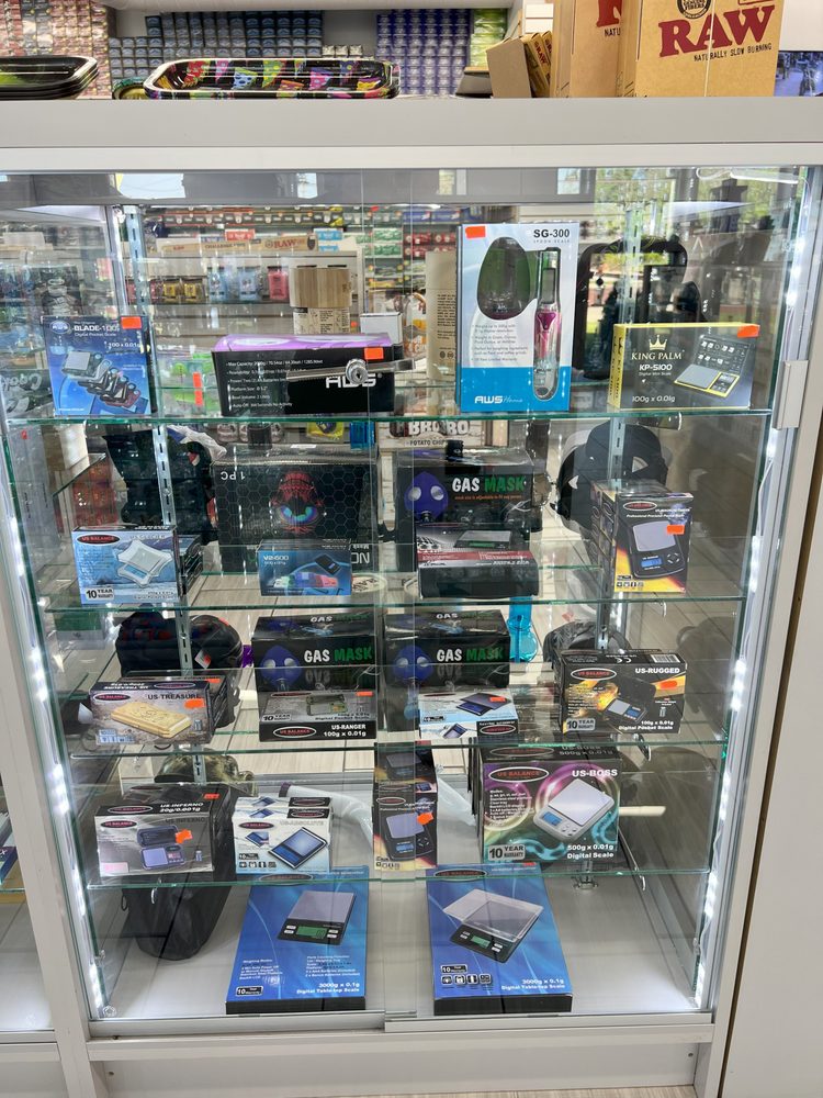 Social spots from Woodys Smoke Shop