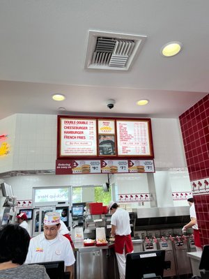 In-N-Out Burger by null