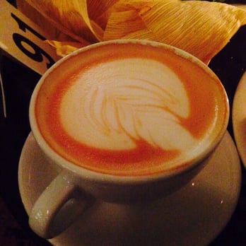 Urth Caffé-Pasadena - Black tea latte! Brewed to perfection - Cafes Near Me - Pasadena, California