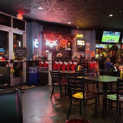 Woody's Sports Tavern & Grill - Interior view from front corner table
