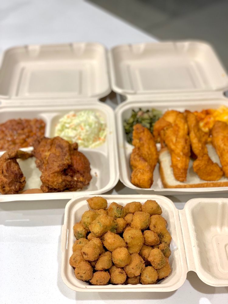 Gus's World Famous Fried Chicken