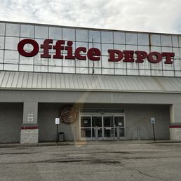 A place DBA Office Depot but not up to standards that the business model I'm sure the company wants followed. A place DBA Office Depot but not up to standards that the business model I'm sure the company wants followed.