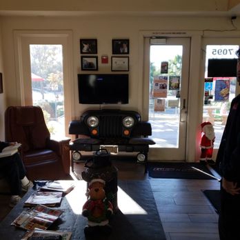 Lube N Go - Inside the lobby. - Auto Repair Near Me - Atascadero, California Lube N Go - Inside the lobby. - Auto Repair Near Me - Atascadero, California