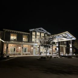 Exterior photo of Honey Do Christmas Lights Exterior photo of Honey Do Christmas Lights