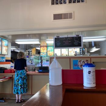 Dairy Queen - Clean & sanitized . Indoor services are available - Fast Food Near Me - Bluefield, West Virginia