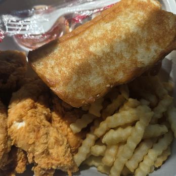 Raising Cane's Chicken Fingers - Combo 4 chicken fingers - Fast Food Near Me - Wethersfield, Connecticut Raising Cane's Chicken Fingers - Combo 4 chicken fingers - Fast Food Near Me - Wethersfield, Connecticut