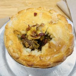 Waltzing Kangaroo - 5" Steak, Cheese and Bacon Pie