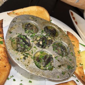 FishBones - Sushi Bars Near Me - Lake Mary, Florida