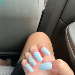 The Nail Lounge