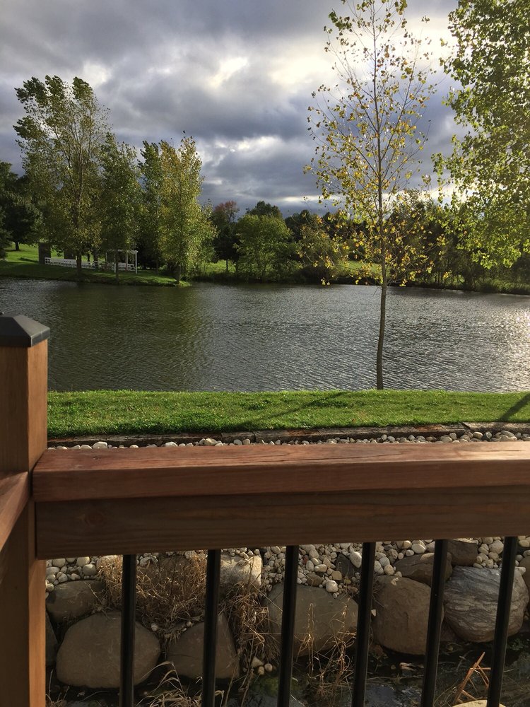 PIONEER CREEK FARM Updated June 2024 W4722 Superior Dr, Lomira