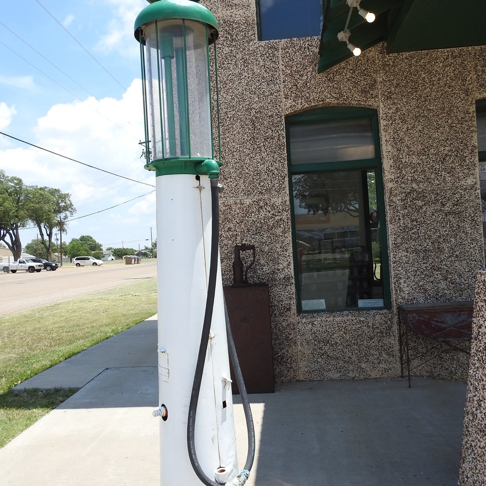 Magnolia Station - Old Gas Pump - Gas Stations Near Me - Vega, Texas