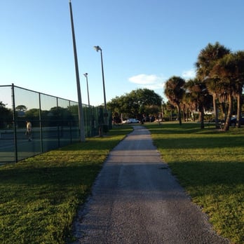 Ballard Park - Parks Near Me - Melbourne, Florida
