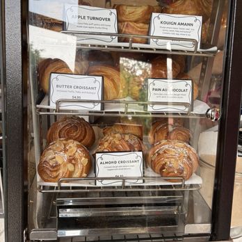 DUA DC Coffee - Pastry case - Coffee & Tea Near Me - Washington, DC, District of Columbia