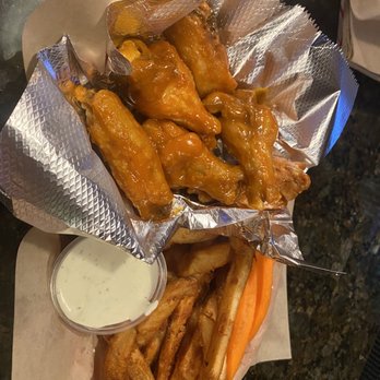 Wings Y Mas - Half and half combo 6 wings and beer batter fries (tots is also an option) $13 - Chicken Wings Near Me - Tucson, Arizona Wings Y Mas - Half and half combo 6 wings and beer batter fries (tots is also an option) $13 - Chicken Wings Near Me - Tucson, Arizona