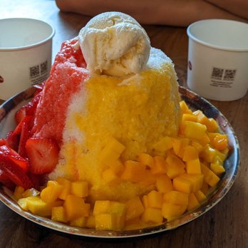 Meet Fresh - Mango strawberry - Desserts Near Me - Temple City, California Meet Fresh - Mango strawberry - Desserts Near Me - Temple City, California