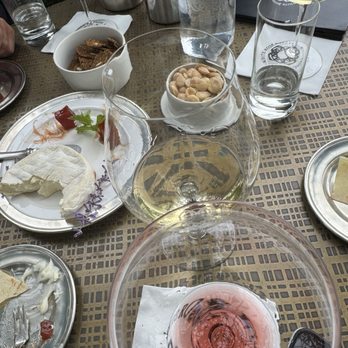 White Rose Estate - Wine and cheese plate - Wine Tasting Room Near Me - Dayton, Oregon White Rose Estate - Wine and cheese plate - Wine Tasting Room Near Me - Dayton, Oregon