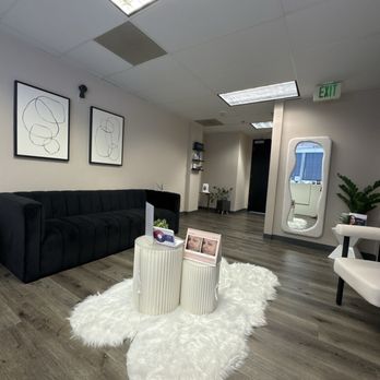 West Empire Aesthetics - Plastic Surgeons Near Me - Los Angeles, California West Empire Aesthetics - Plastic Surgeons Near Me - Los Angeles, California