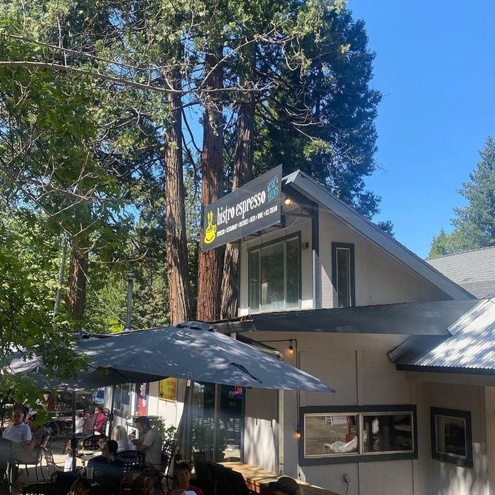 Such a cute bistro. Such a cute bistro.
