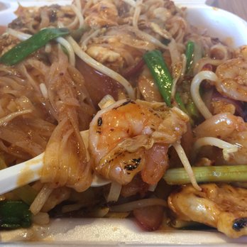 Ruby Thai - Shrimp Pad Thai - Thai Near Me - Newark, Delaware