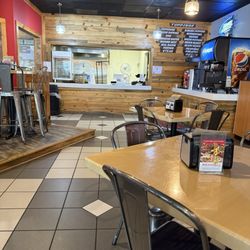 Wize Guyz Grille - Self service bar