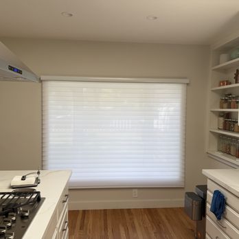 3 Day Blinds - Same light filterning snowflake shade. Configured for privacy. - Shades & Blinds Near Me 3 Day Blinds - Same light filterning snowflake shade. Configured for privacy. - Shades & Blinds Near Me