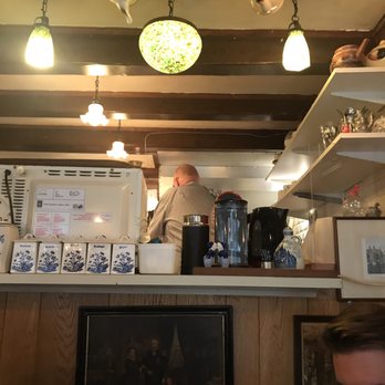 Pannenkoekenhuis Upstairs - Ambiance - Creperies Near Me - Amsterdam, New Hampshire