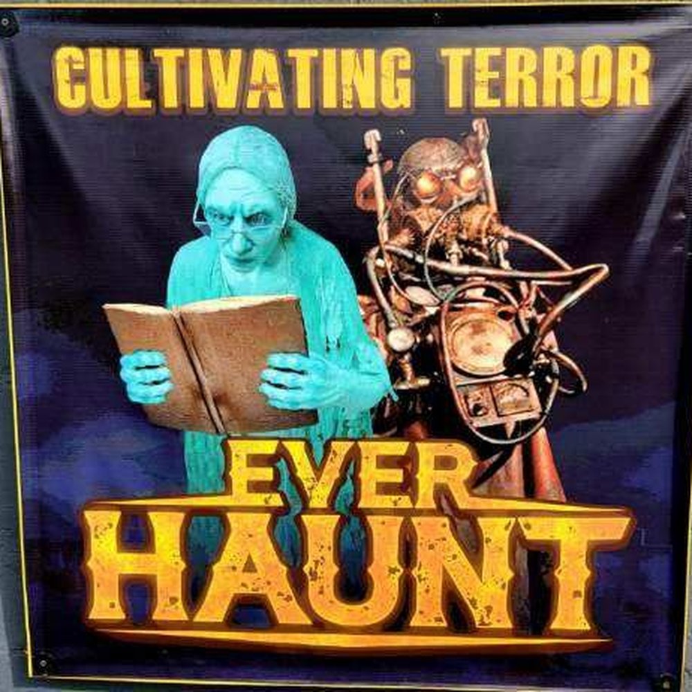 EverHaunt Haunted House