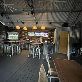 Crawdads on the River - Inside - Seafood Near Me - Sacramento, California