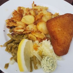 Wiecker Fisch - Schollefilet mit Bratkartoffeln