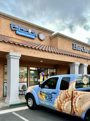 Empanadas To Go by null