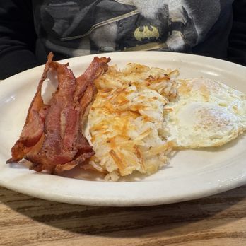 Pinecrest Diner - Bacon and eggs over medium. - Diners Near Me - San Francisco, California Pinecrest Diner - Bacon and eggs over medium. - Diners Near Me - San Francisco, California