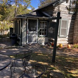 Leroy's Water Street Coffee - Outdoor