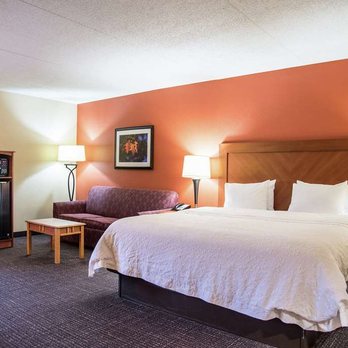 Hampton Inn Muskegon - Guest room amenity - Hotels Near Me - Muskegon, Michigan Hampton Inn Muskegon - Guest room amenity - Hotels Near Me - Muskegon, Michigan