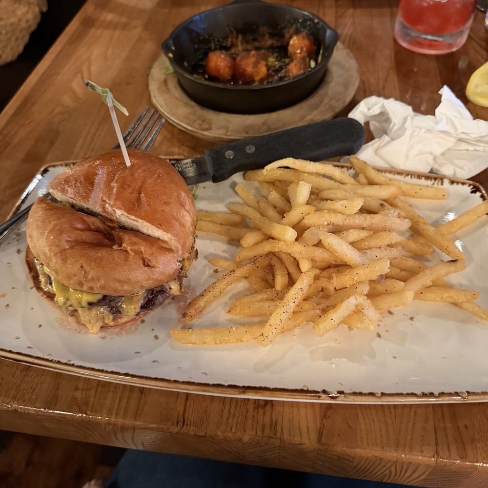 Craft Street Kitchen - Oldsmar - Wagyu smash burger was DELICIOUS! I will definitely order this again! - New American Near Me - Oldsmar, Florida Craft Street Kitchen - Oldsmar - Wagyu smash burger was DELICIOUS! I will definitely order this again! - New American Near Me - Oldsmar, Florida