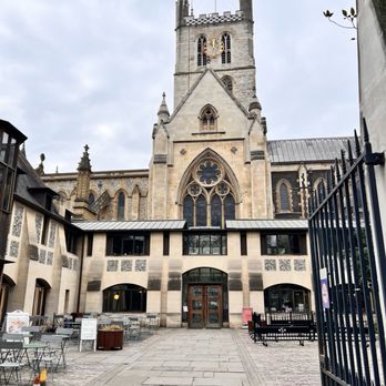 Southwark Cathedral - Churches Near Me - London, XGL Southwark Cathedral - Churches Near Me - London, XGL