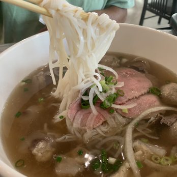 Chopstick and Rice - Beef combo pho - Vietnamese Near Me - Honolulu, Hawaii