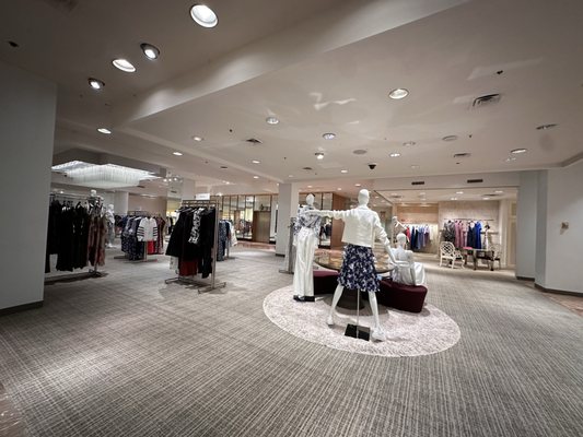 Neiman Marcus by null